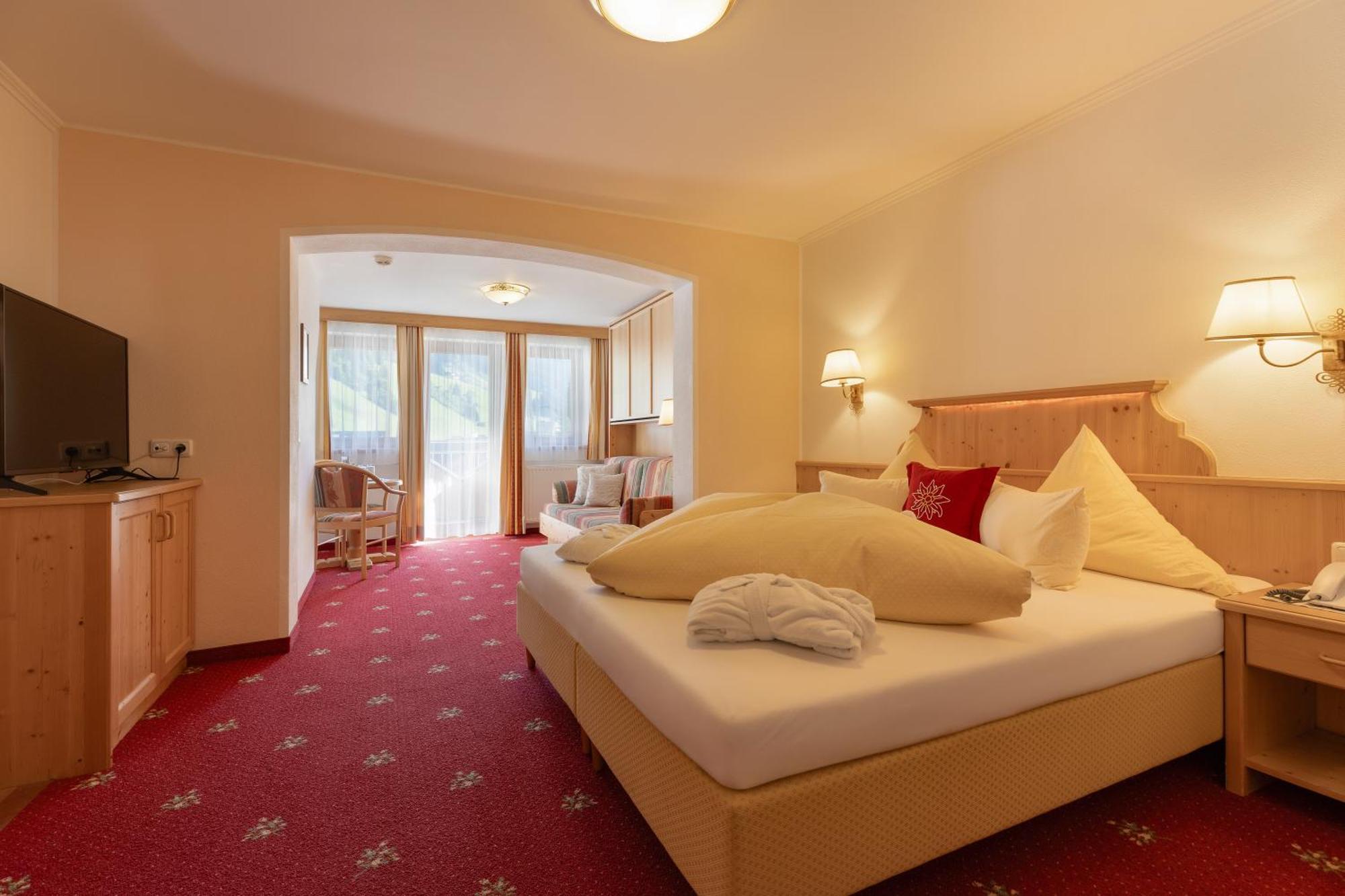 Hotel Pinzger טוקס מראה חיצוני תמונה