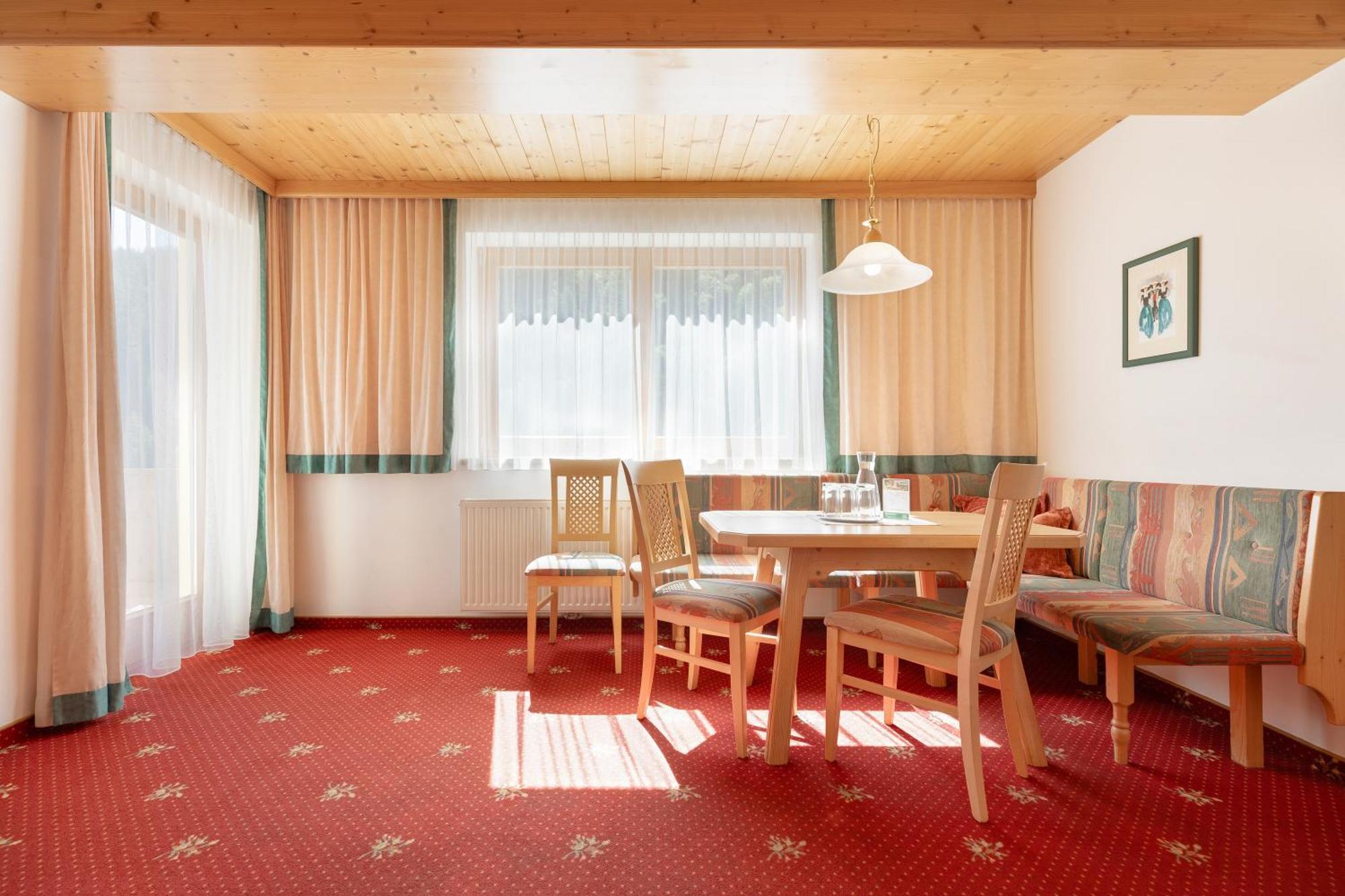 Hotel Pinzger טוקס מראה חיצוני תמונה