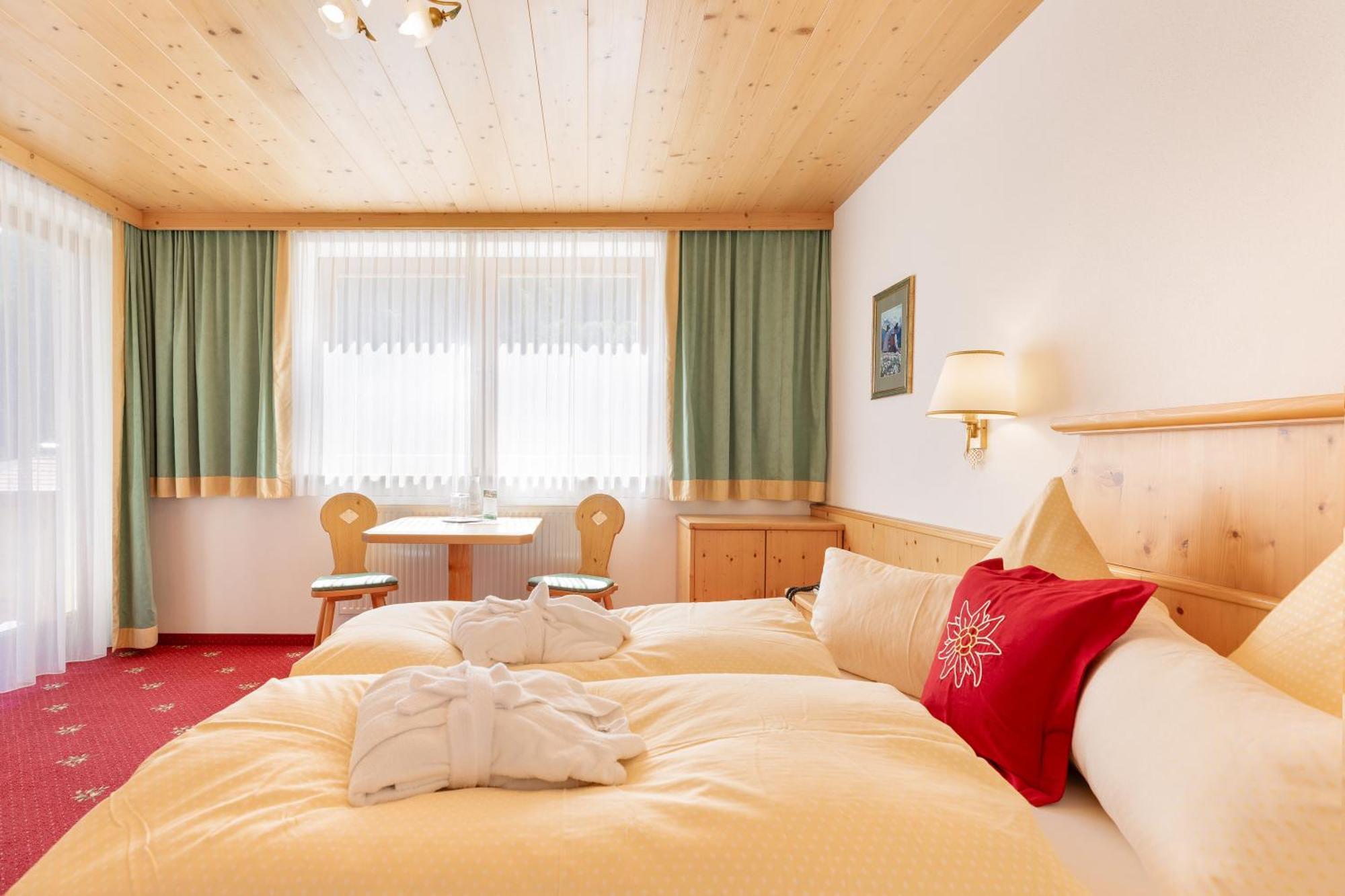Hotel Pinzger טוקס מראה חיצוני תמונה